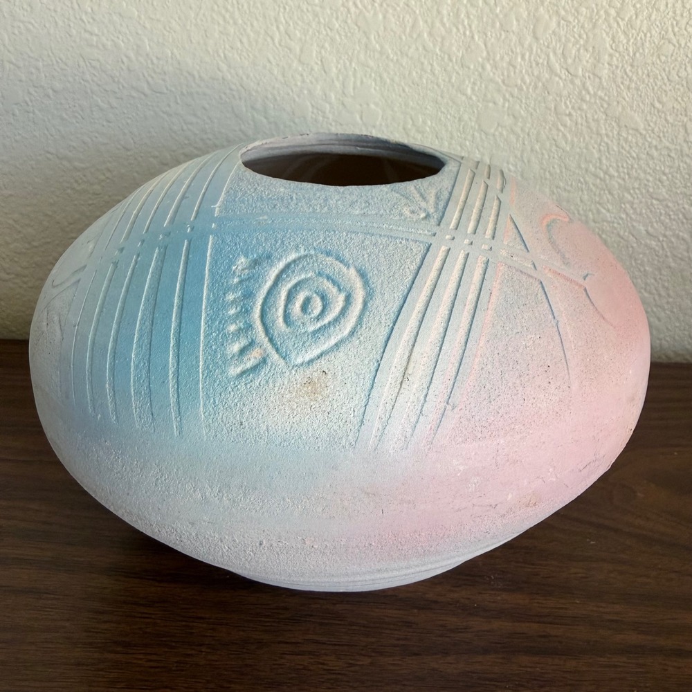 Vintage Studio Pottery Art Pastel Texture Vase Signed Southwestern‎ Postmodern